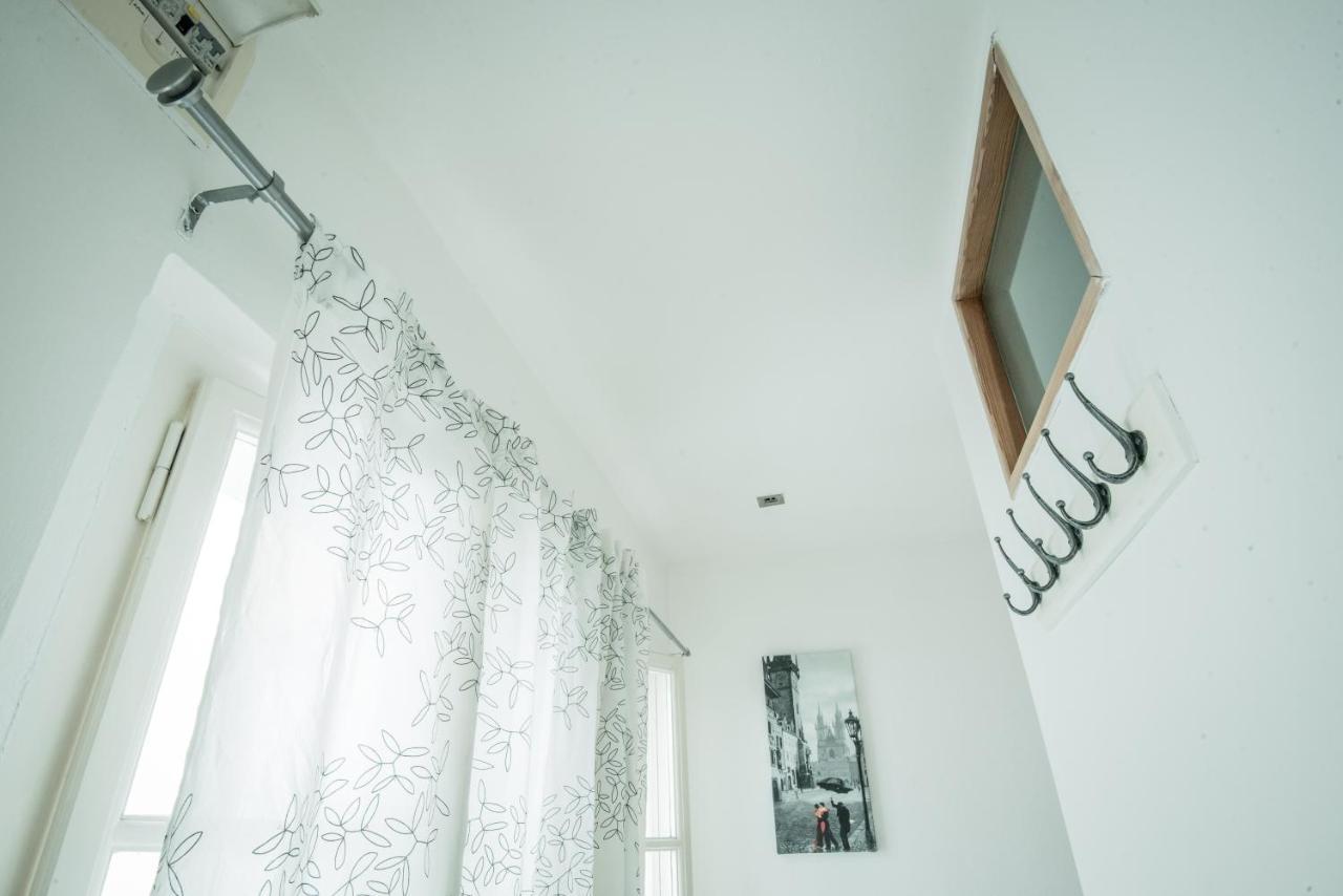 Albergue Charles Bridge &