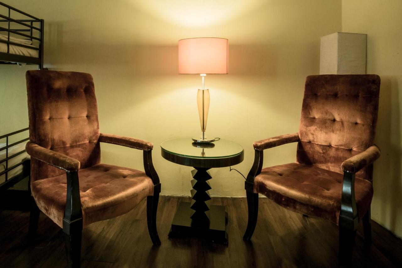 Albergue Charles Bridge &