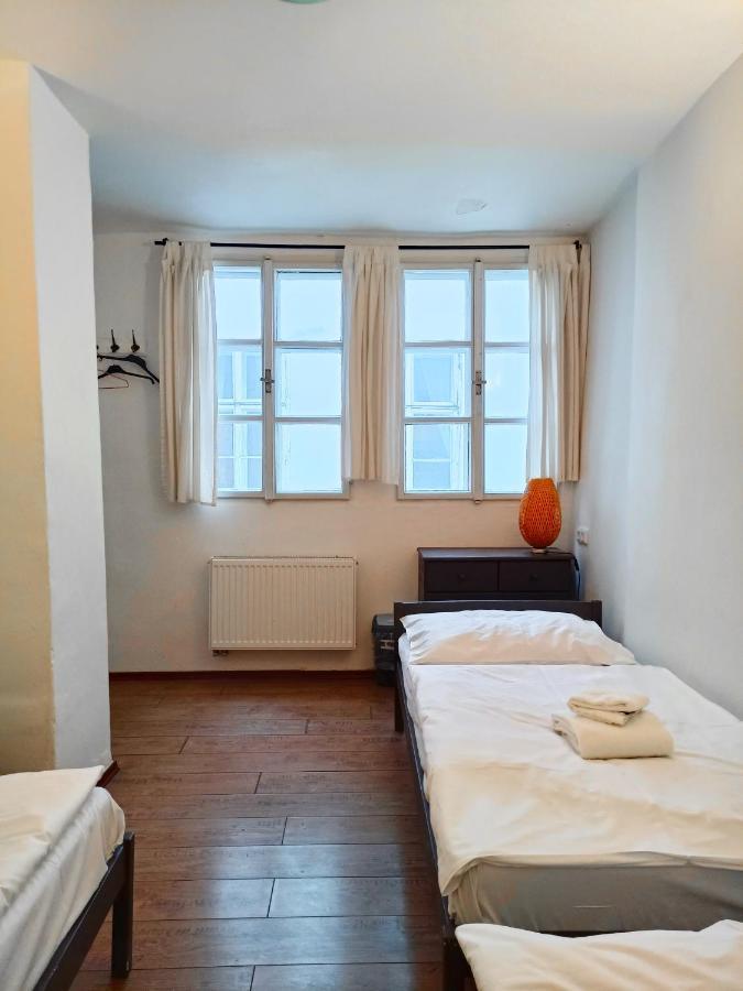 Charles Bridge & Albergue