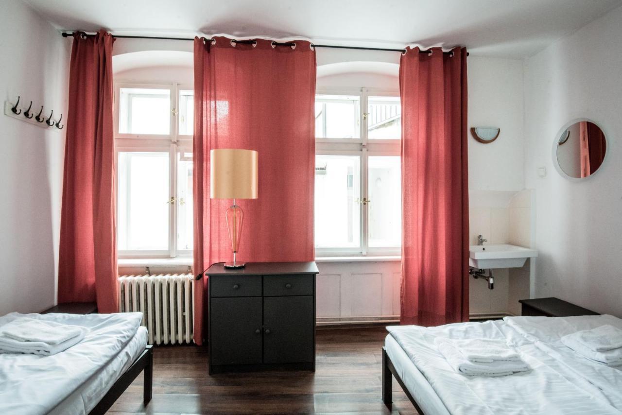 Hostal Charles Bridge & Praga